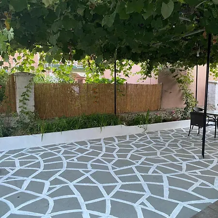 Josy Sun スカラ・ソティロス